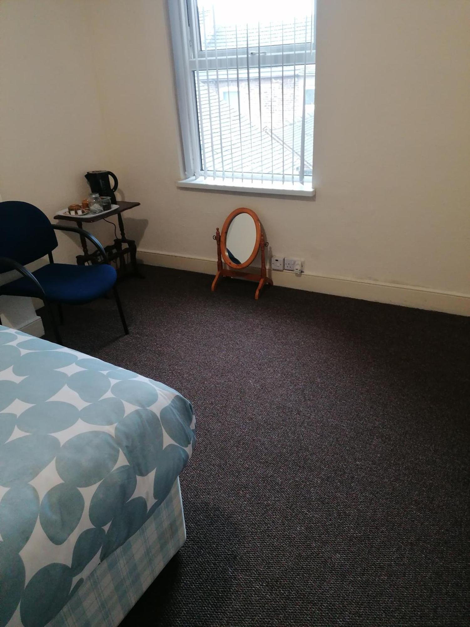 Hygis Home Of Relaxations Stoke-on-Trent Екстериор снимка