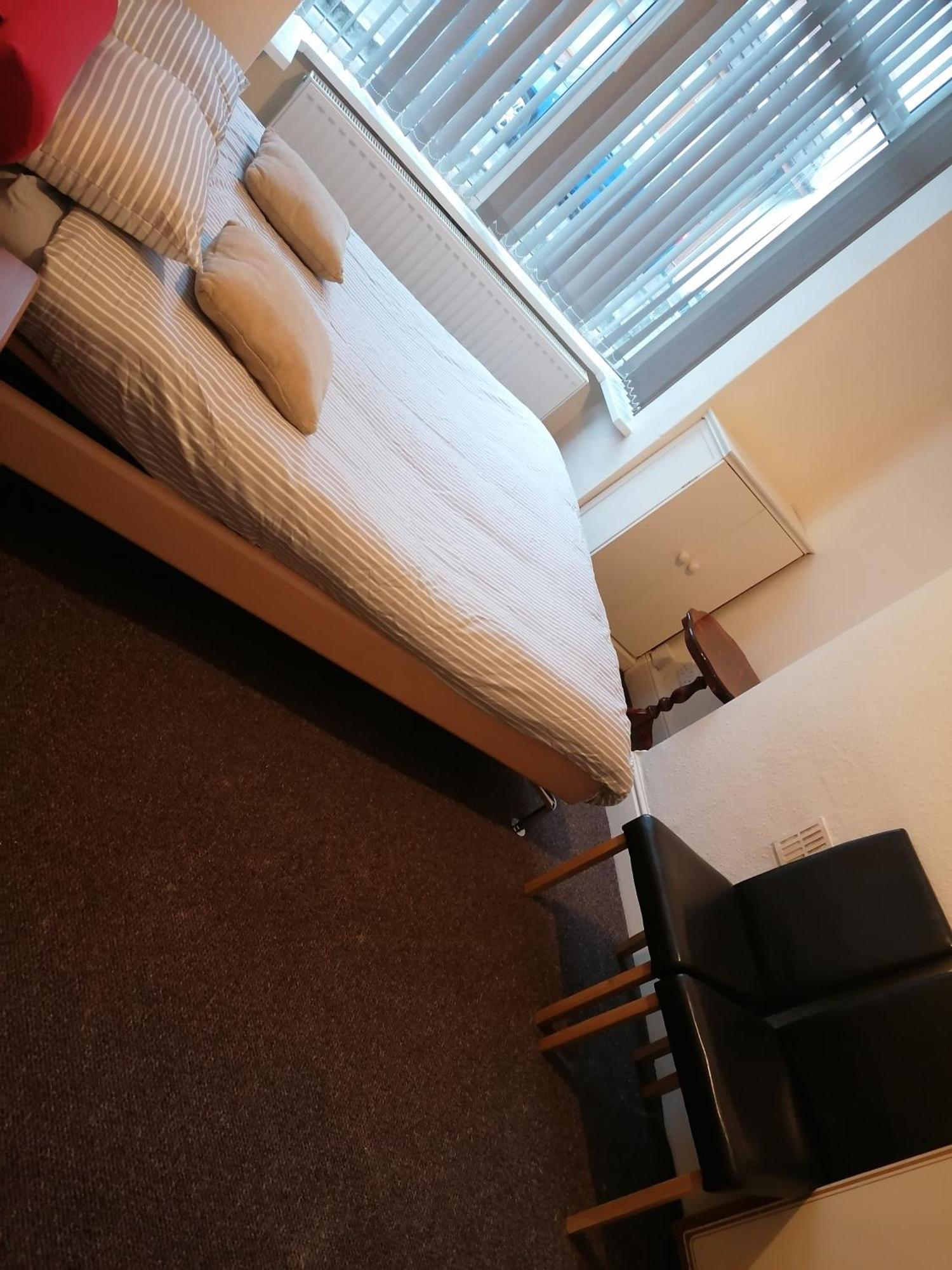Hygis Home Of Relaxations Stoke-on-Trent Екстериор снимка