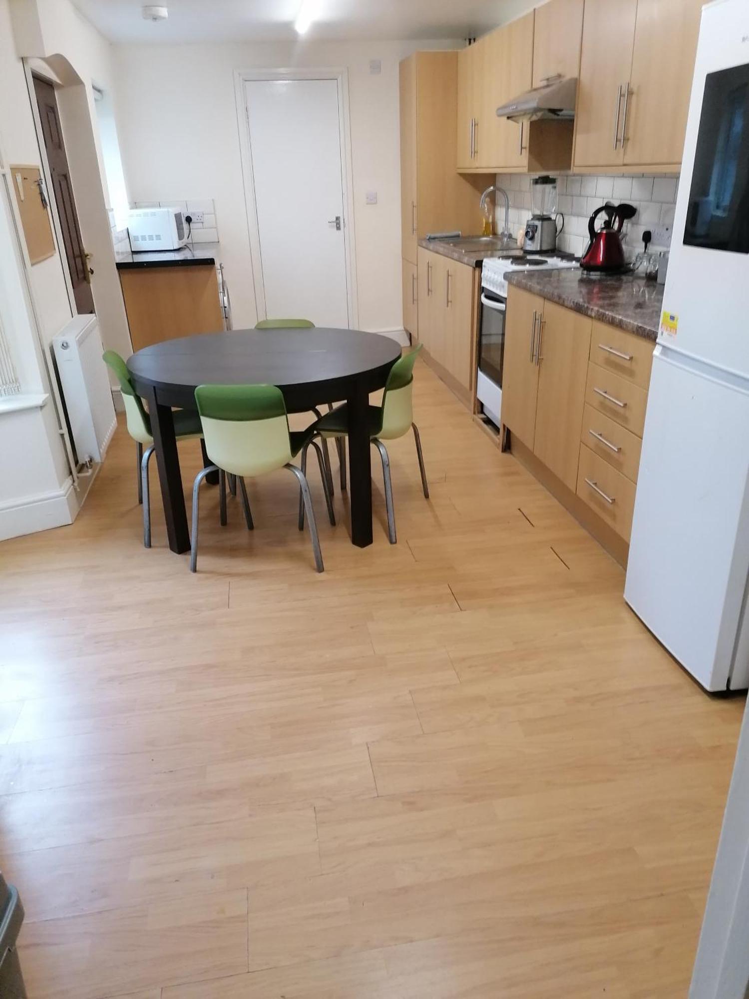 Hygis Home Of Relaxations Stoke-on-Trent Екстериор снимка