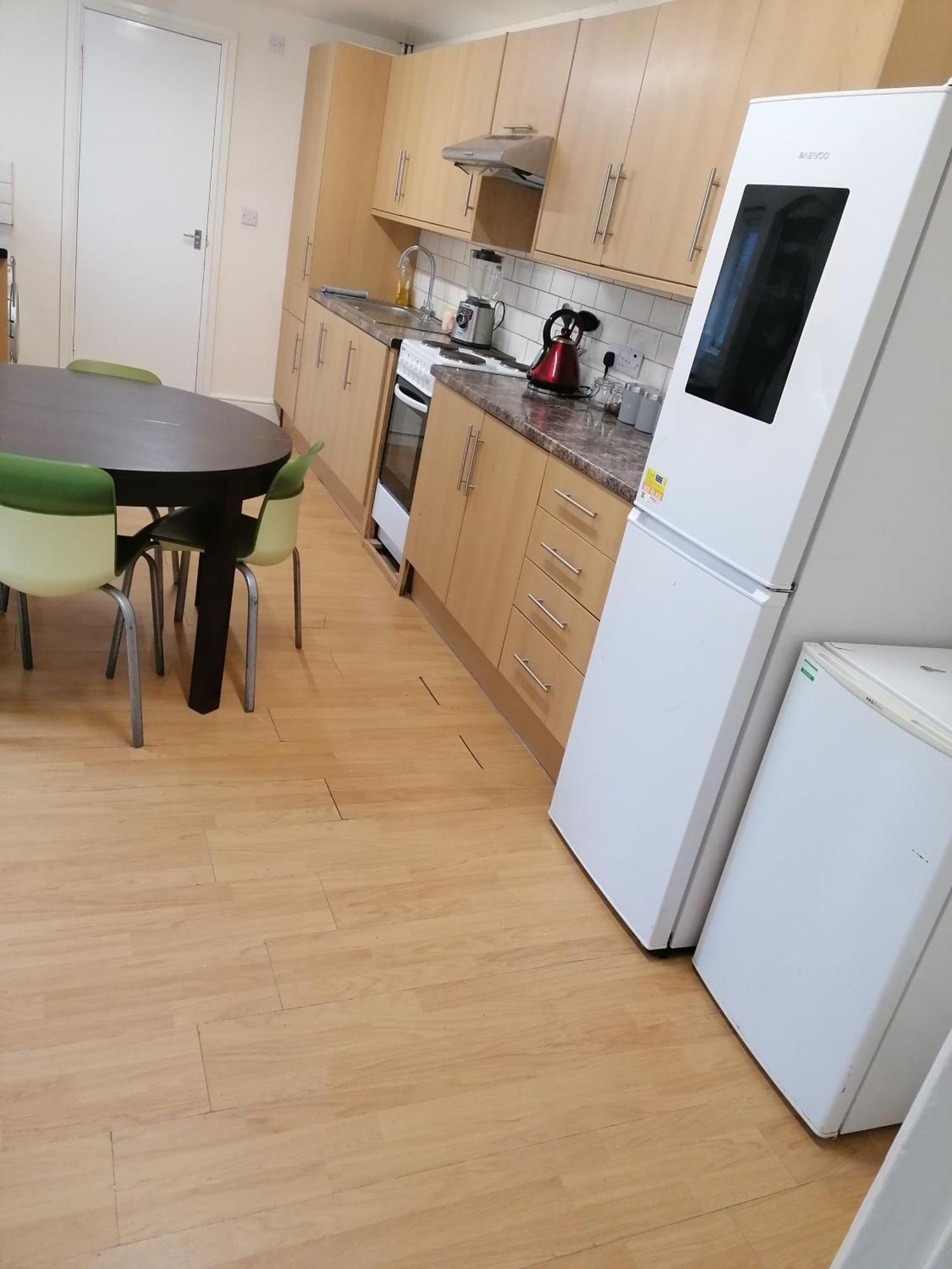 Hygis Home Of Relaxations Stoke-on-Trent Екстериор снимка